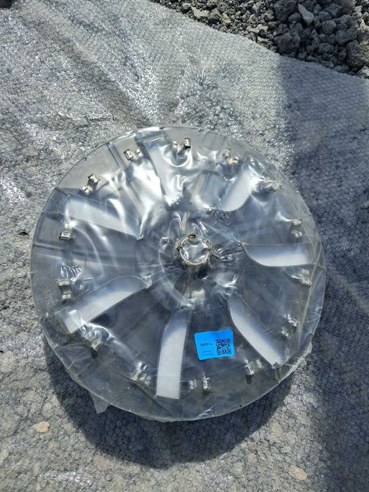 19″Чисто Нови Оригинални Тасове + Капачки  за Tesla Model Y (Gemini)