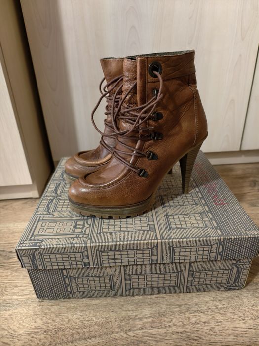 Дамски обувки естествена кожа