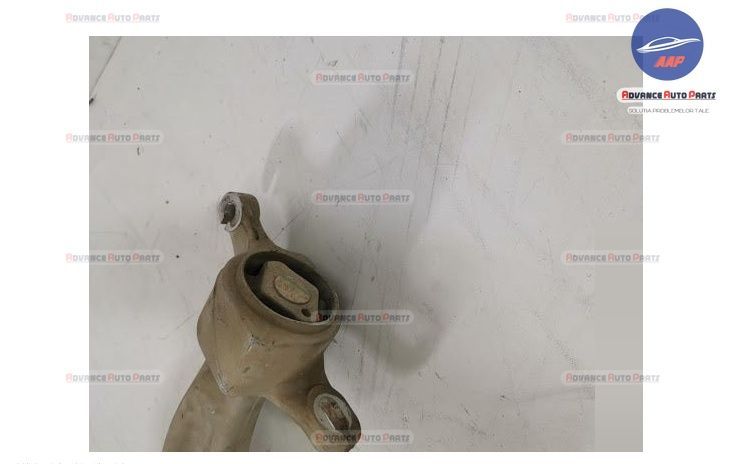 Ляв преден носач / Lqv Peren Nosach Mercedes-Benz M-Class W166 Оригина