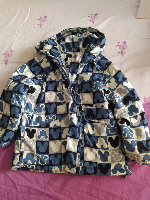Продам детский куртки