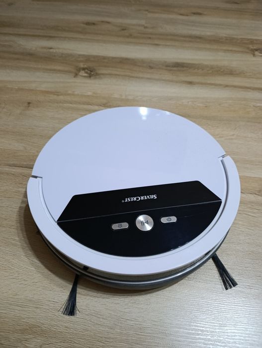 Aspirator robot SilverCrest – funcționează perfect