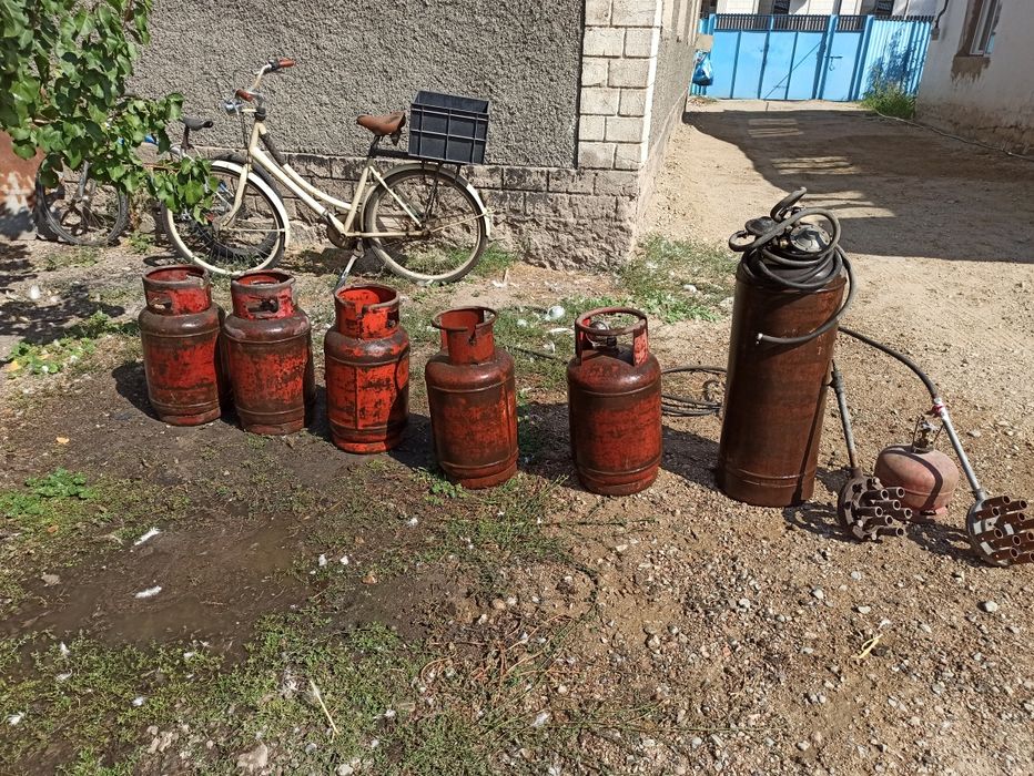 Газовые балоны,3х размеров