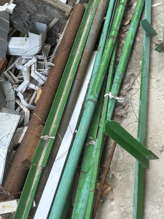 Продам угольники разные