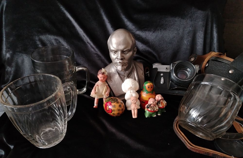 Предметы периода СССР.