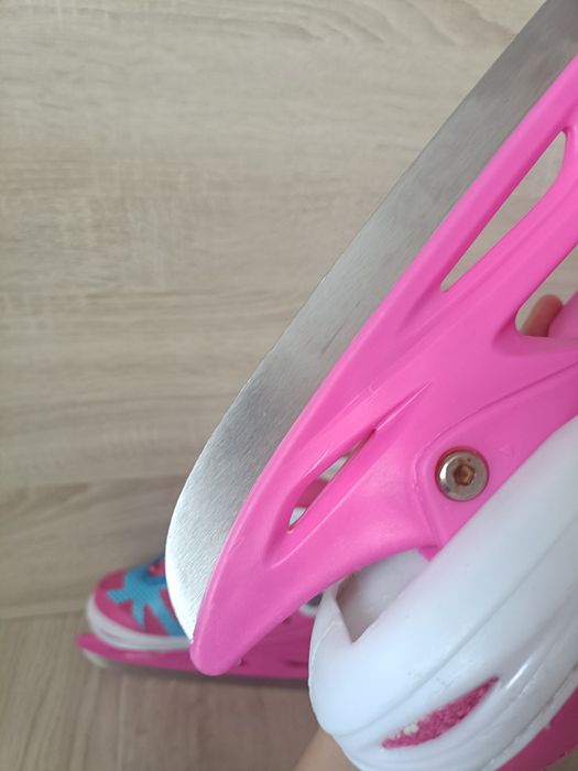 Коньки хоккейные для девочки
