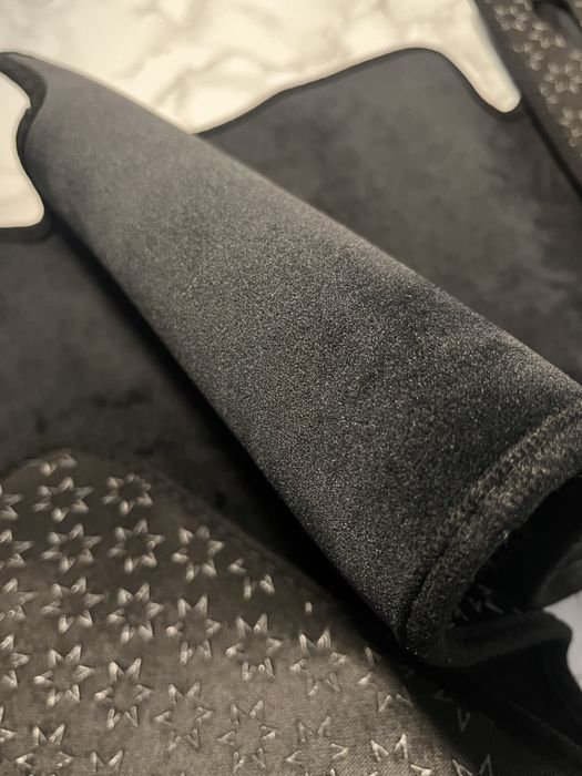 Коврик для панели Toyota Rav 4