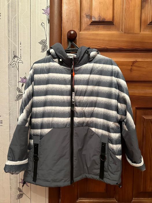 Безрукавка молодежная