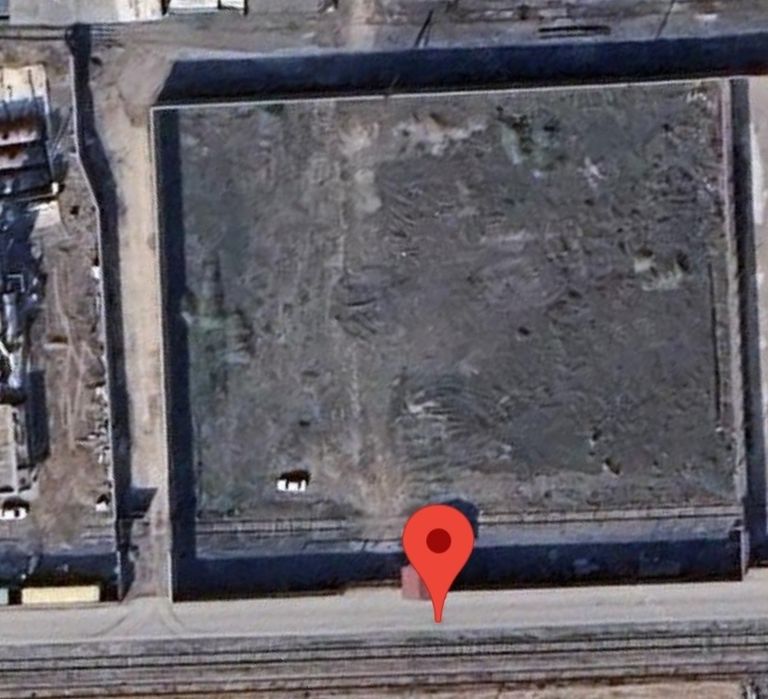 Qurug‘ yer sotiladi