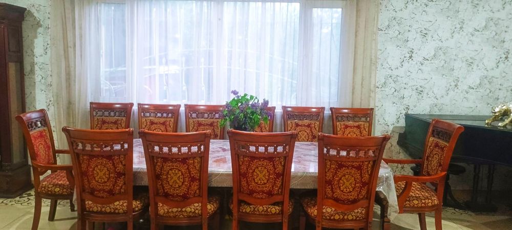 Продам дом, с большой территорией и садом