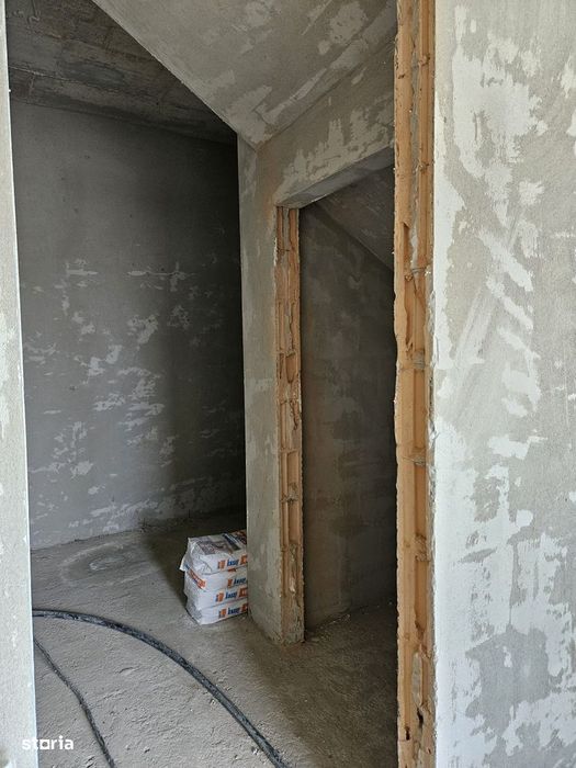 Casa 4 camere ,3 bai , 2 gradini, parcari in Borhanci