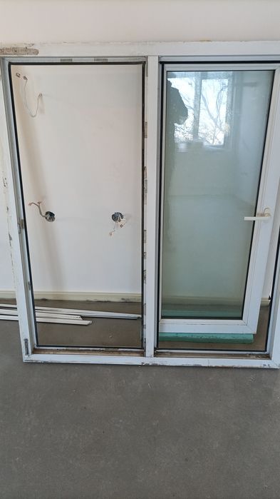 Продавам дограма