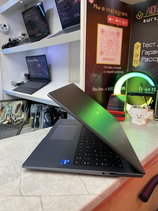 Продам ноутбук Honor MagicBook X16