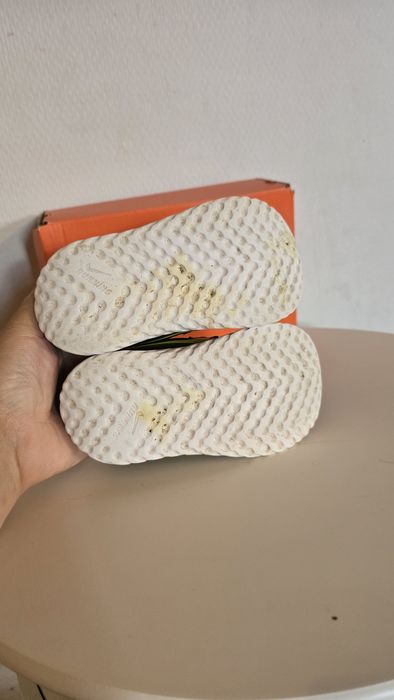 Детски Nike оригинални маратонки-22 с подарък оригинални сандали Nike 22.5  с кутии