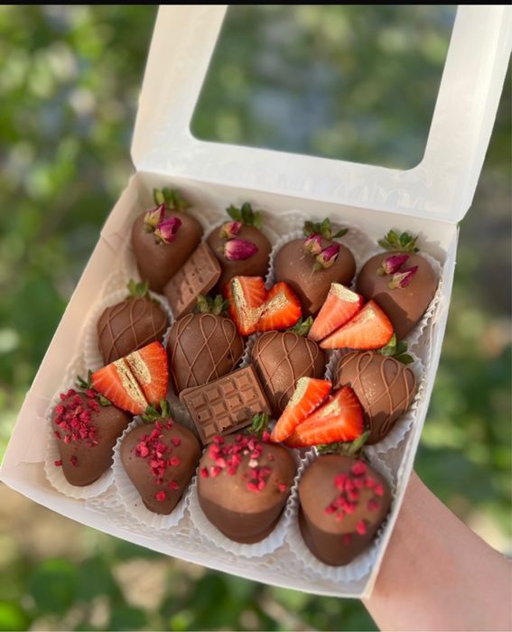 клубника в шоколаде