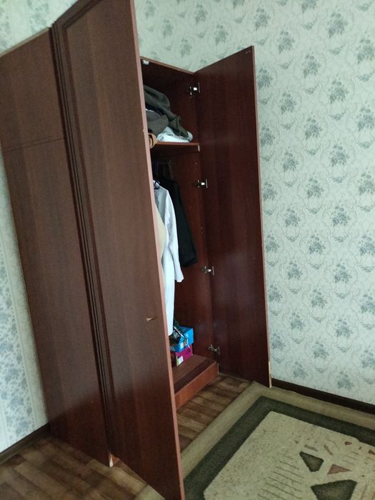 Шифонер.Стол  сатылады