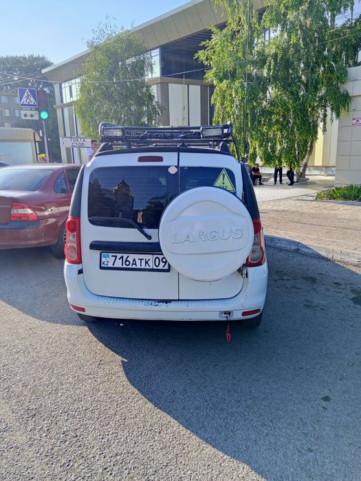Продаю Лада Ларгус