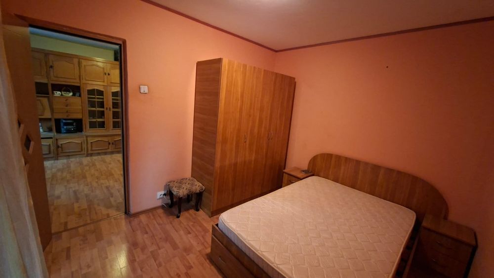 Vand apartament 2 camere semidecomandat