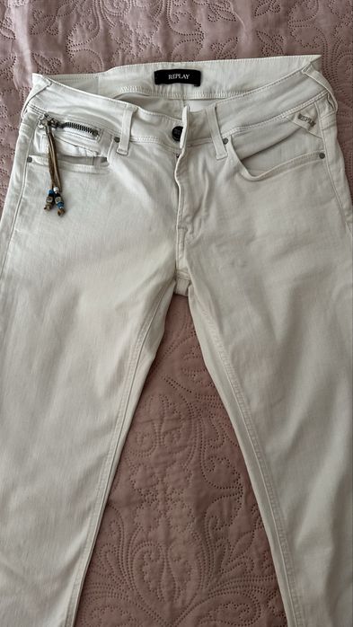 Панталони и дънки на Армани, Liu Jo, Juisy Coutuire.