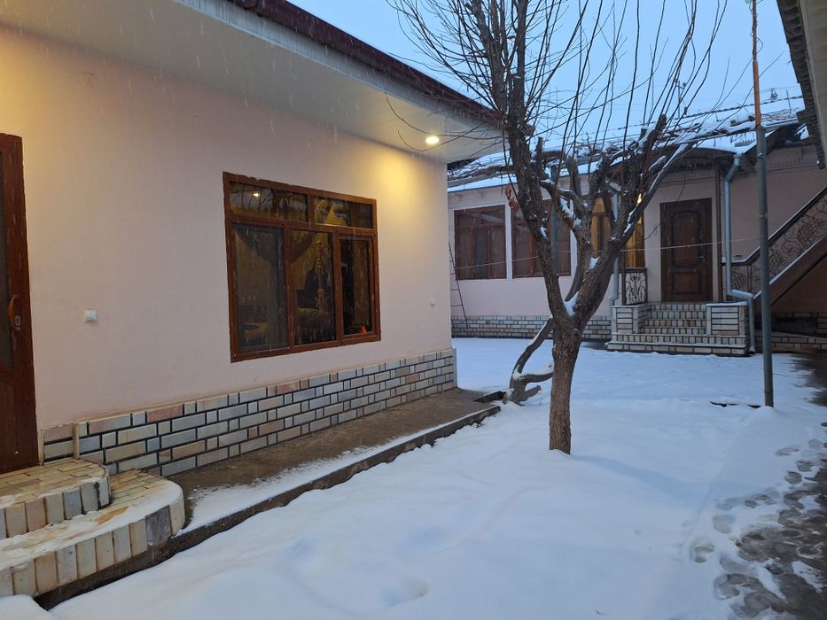 Uy sotiladi hovli 7 sotox