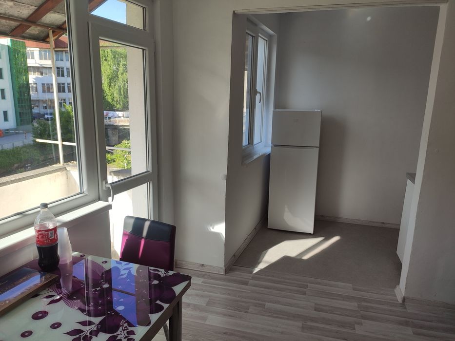 Дава се под наем Едностаен апартамент в Пещера - 56 кв.м за 199.41 € - Снимка #3