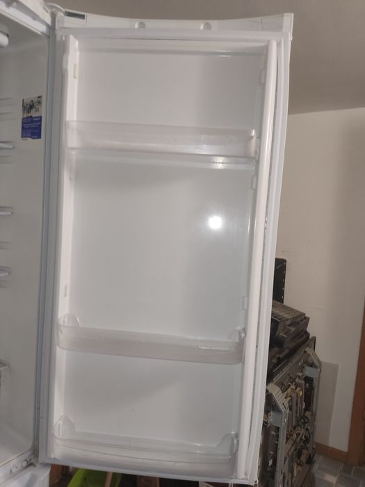 Холодильник Indesit высота 1,70