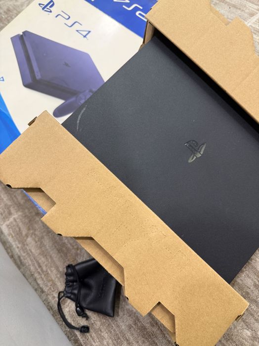 Playstation 4 slim 1 тб