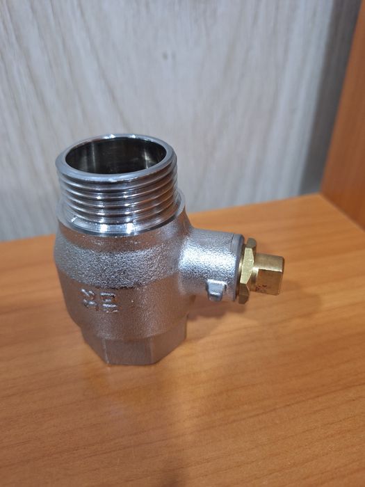 Краны шаровые продам