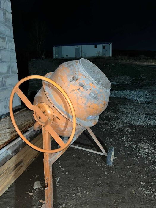 Инструментов аренда для стройку