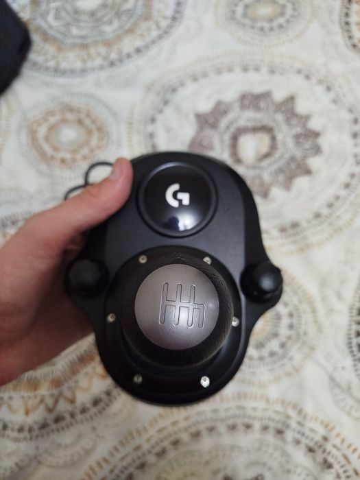 Продавам Logitech G29 със Shifter