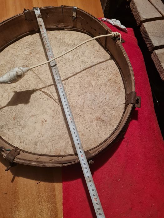 Vând doua dobe una de piele de vitel și una de nailon  făcută perfectă