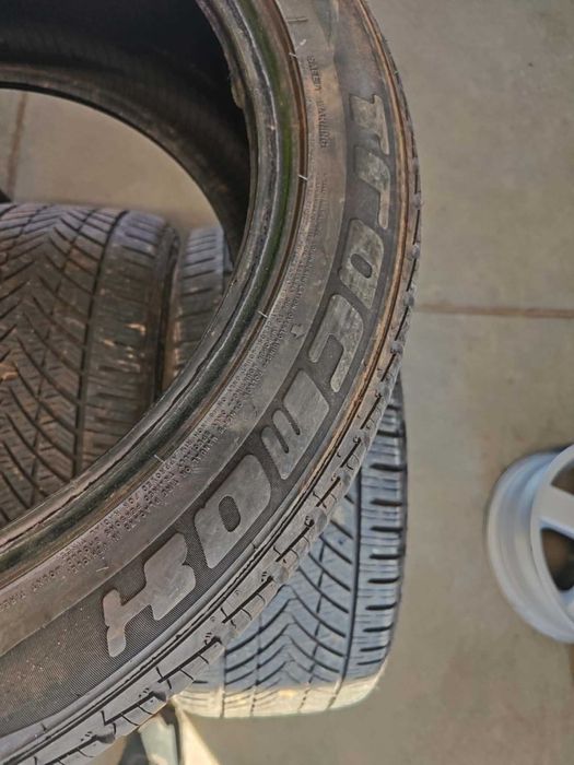 4бр. всесезонни гуми 245/45/18 Trocmax