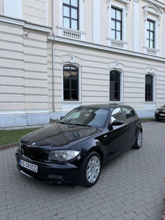 BMW  118d an 2009
