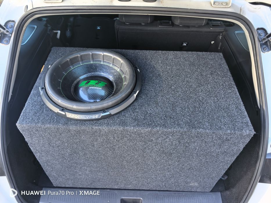 Subwoofer. auto 15"