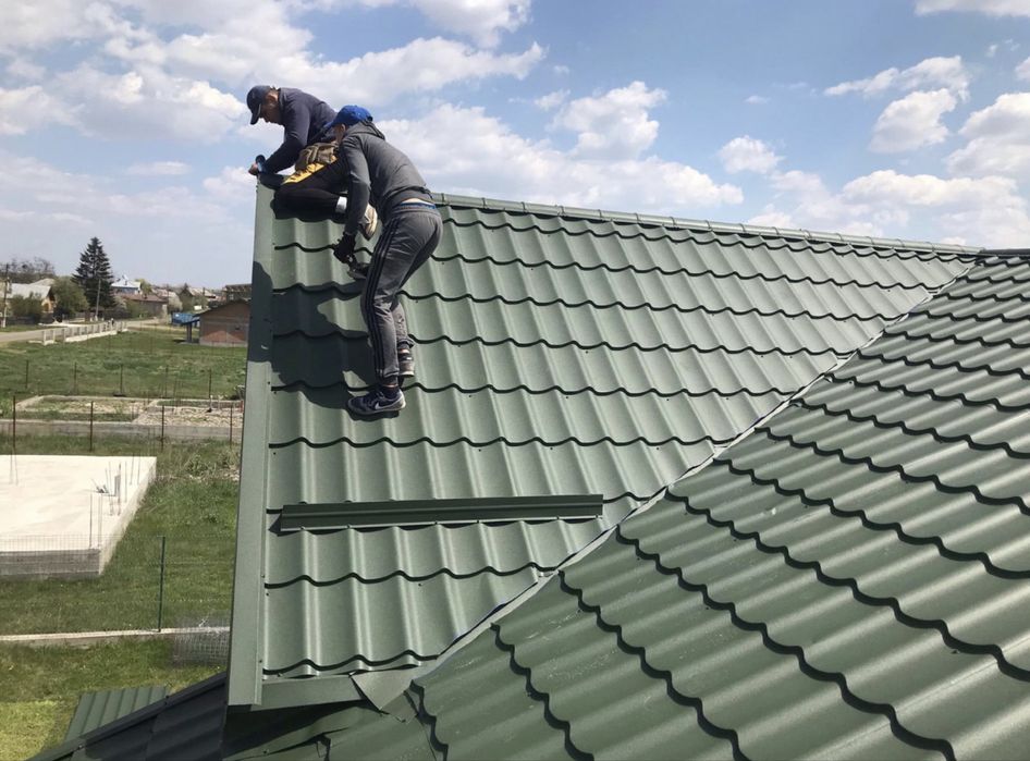 Reparatii acoperis montaj tigla metalica mansarde dulgherie hidroizola