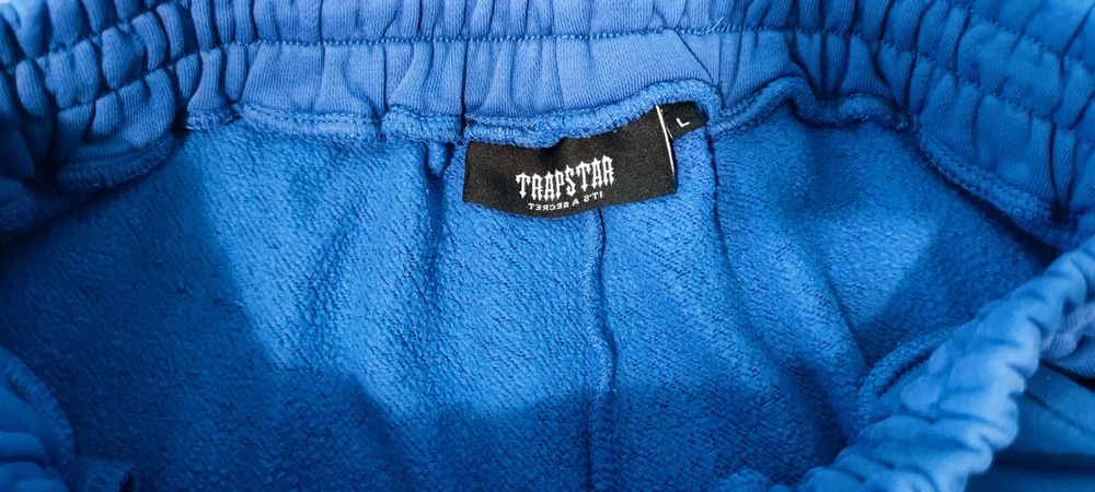 Trapstar Екип Син от Англия L размер