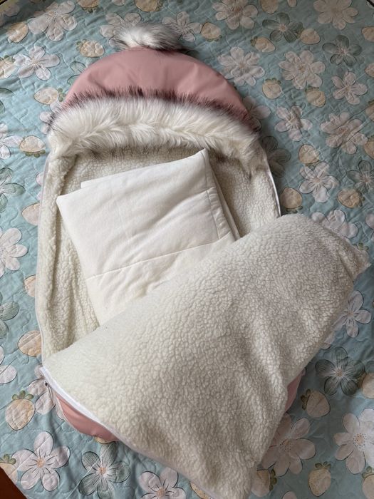 Продам конверт кокон для девочки