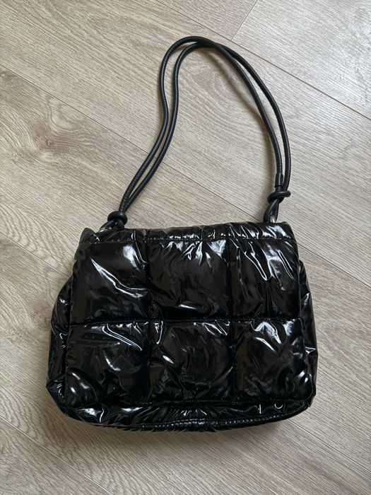 Черная сумка H&M