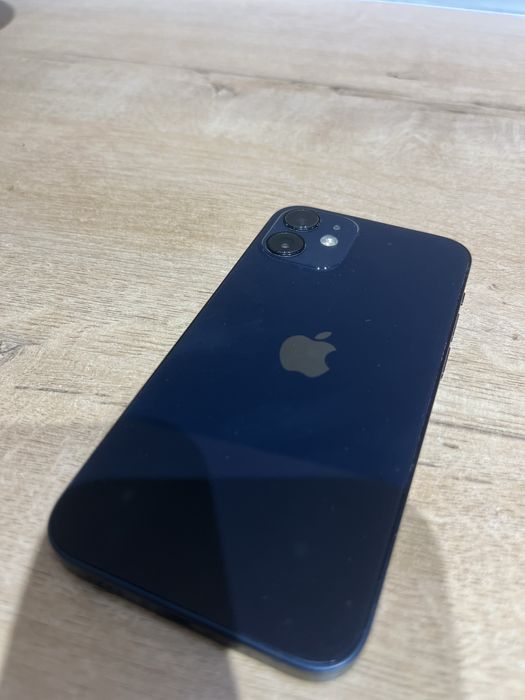 iPhone 12 mini, в идеальном состояние
