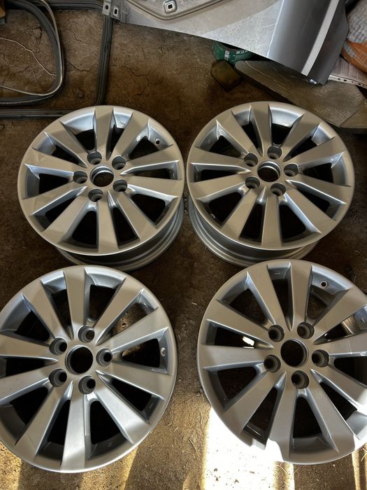 Диски Камри оригинал