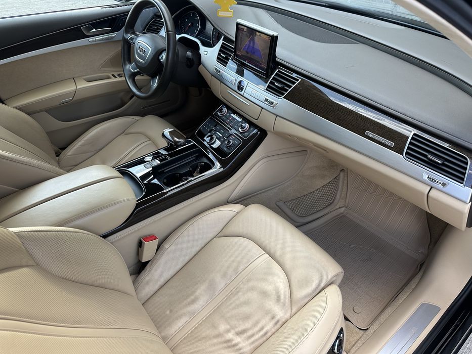 Audi A8 ~ 3.0TDI 250CP ~ Matrix ~ Ventilatie ~ Masaj ~ CA UNUL NOU ~ Plafon Alcantara ~ Webasto ~ 137.000KM ~ Propietar ~