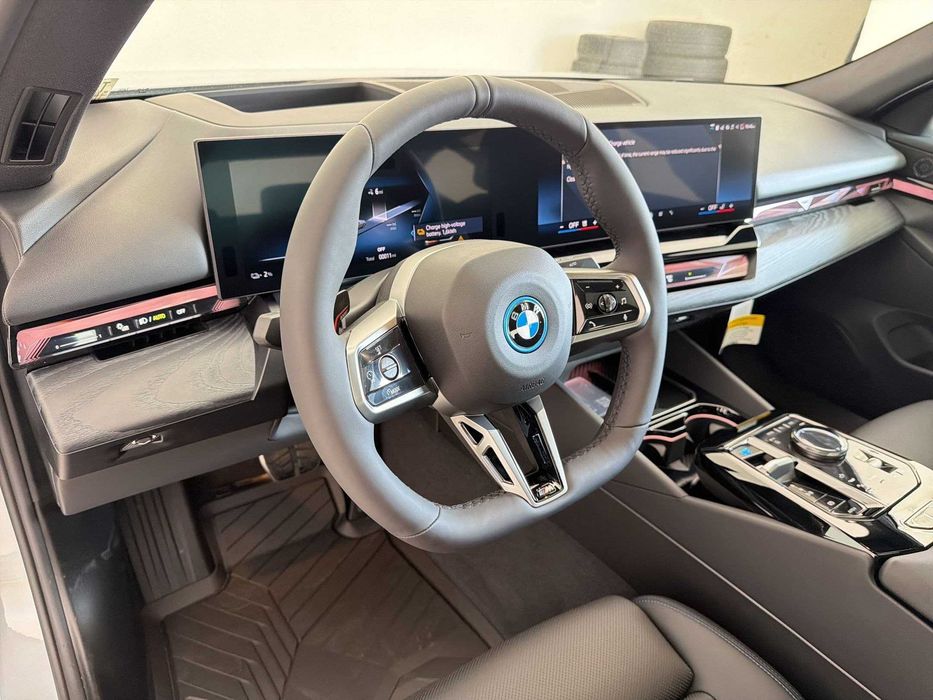 BMW I5 35L naxt, halol nasiya