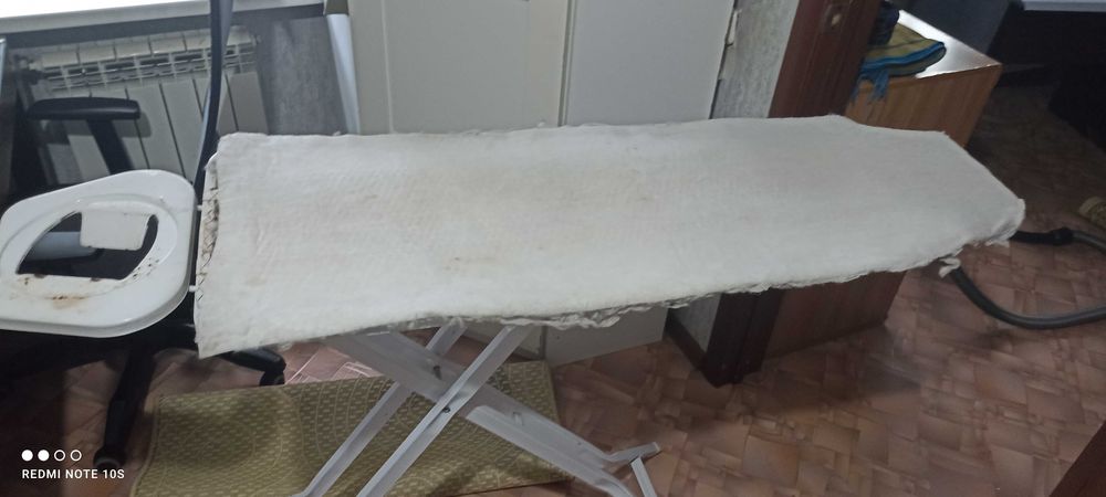 Утюжный стол для гладки