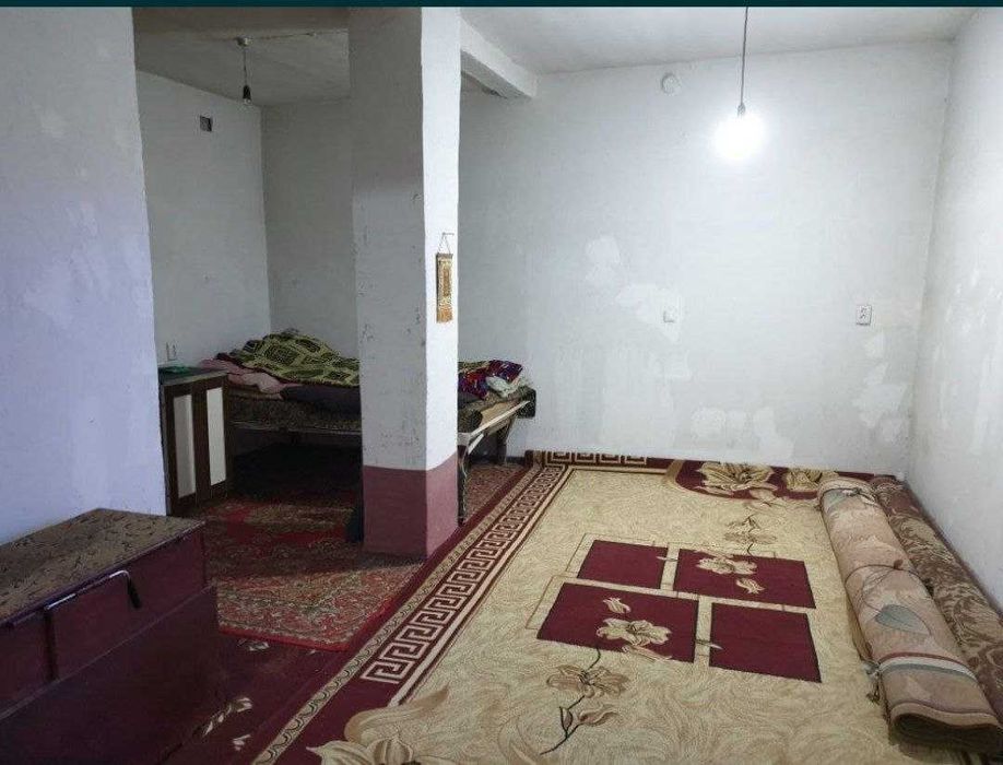 Продам дом в Центре Навои Срочно