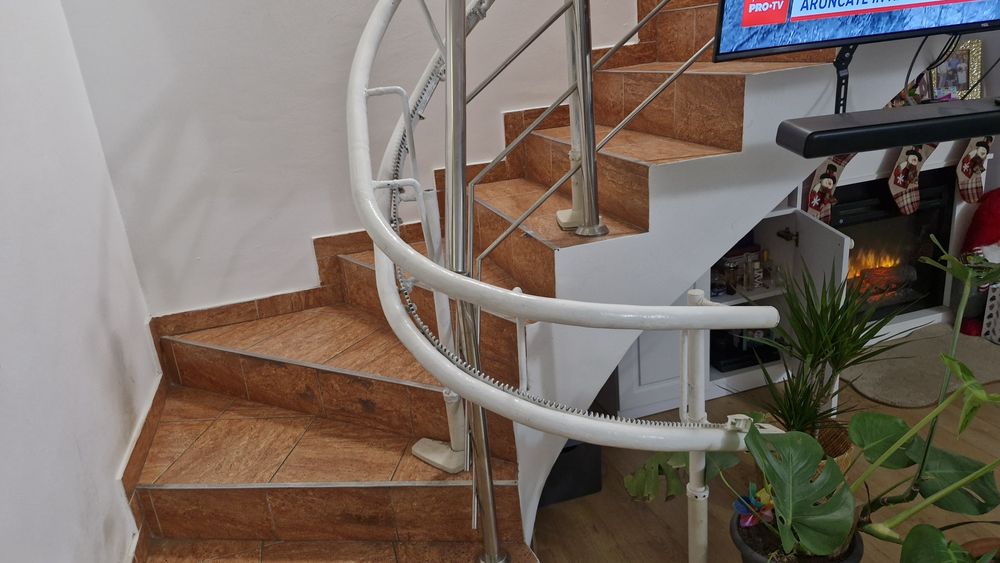 Scaun scara electric