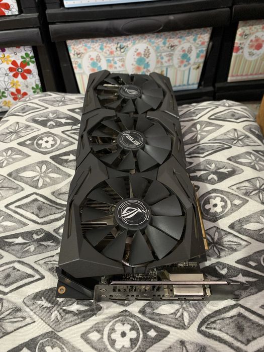 Placa Video Amd RX Vega 64