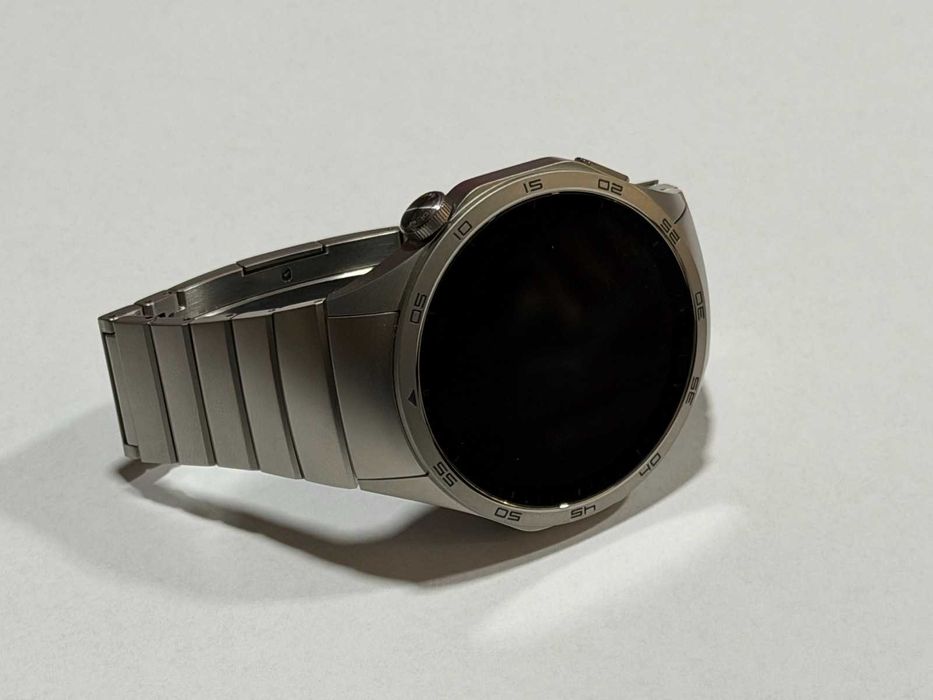 Смарт часовник Huawei GT 4 Нов!