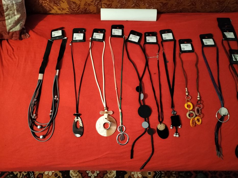 Coliere lanțuri dama