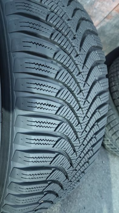 2броя зимни гуми 205/55/16 Hankook 
dot23
8mm