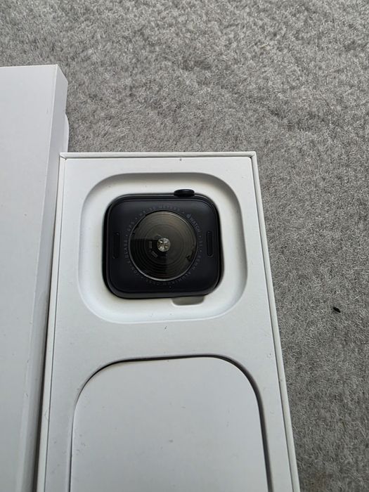 Apple watch se3 nou neactivat doar desigilat 40mm