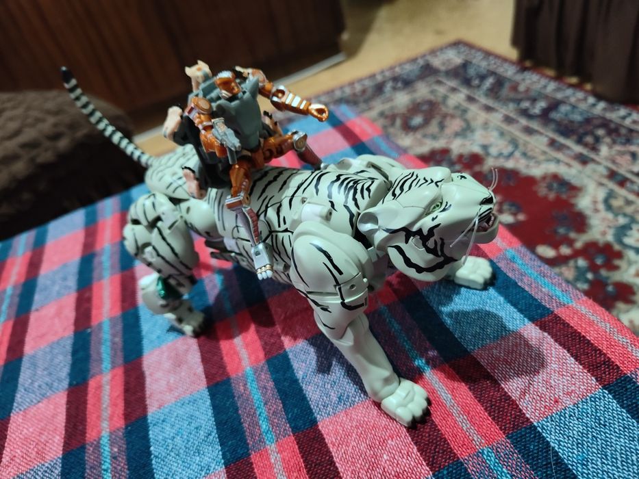 KO MP 50 Tigertron/ Трансформърс фигура Тигъртрон